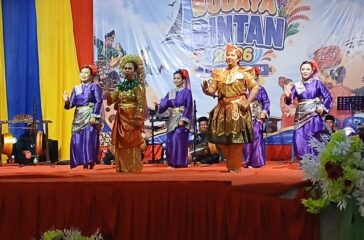 Mak Yong-02